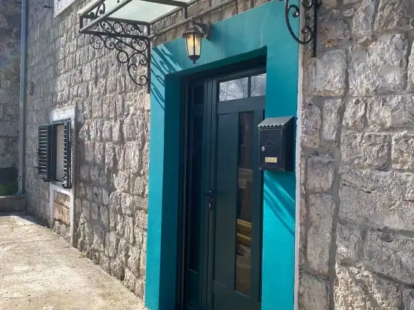 Jednosoban stan 45 m² – Radovići, Tivat — fotografija 3