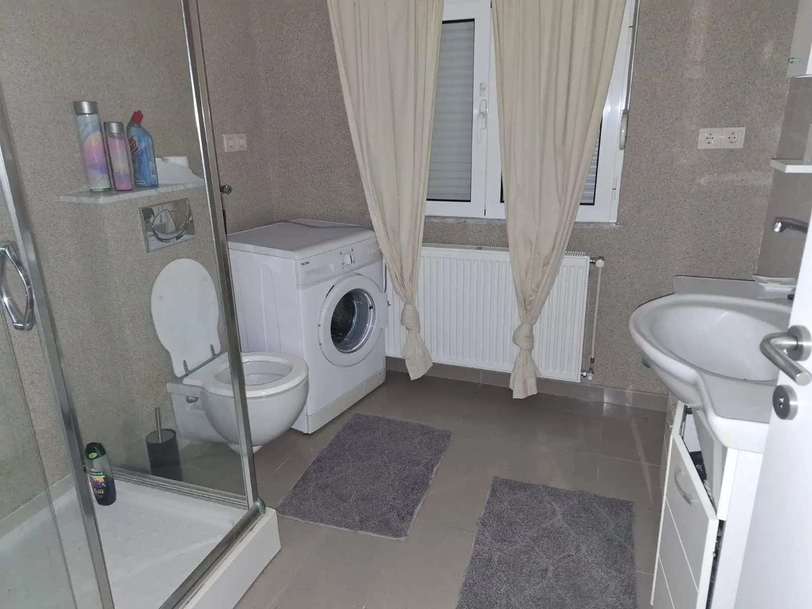 Dvospratna-kuca-sa-bazenom-na-Lustici-1 Kuća 130 m² – Luštica — fotografija 2