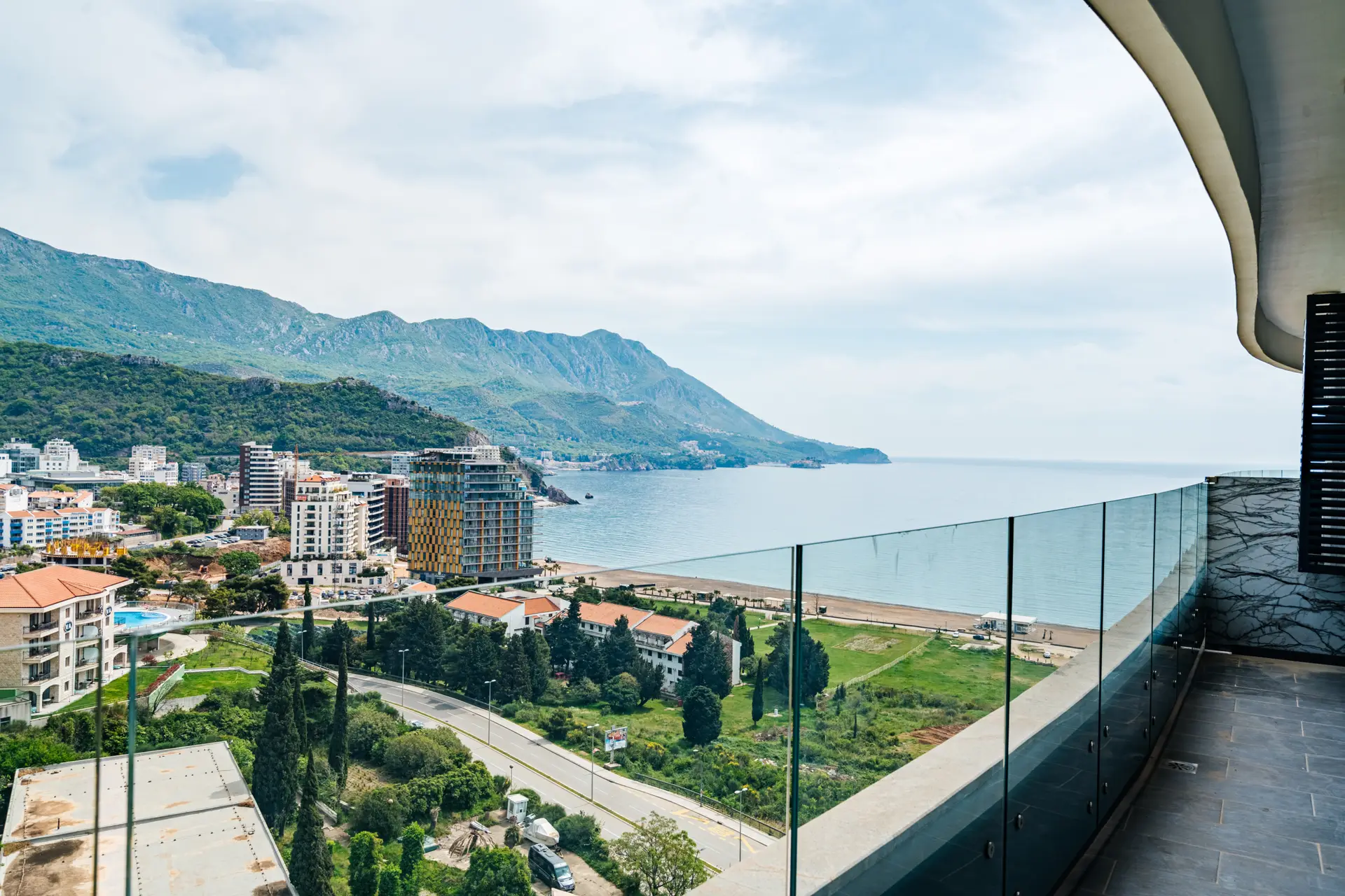 Dvosoban stan 65 m² – Bečići, Budva — fotografija 2
