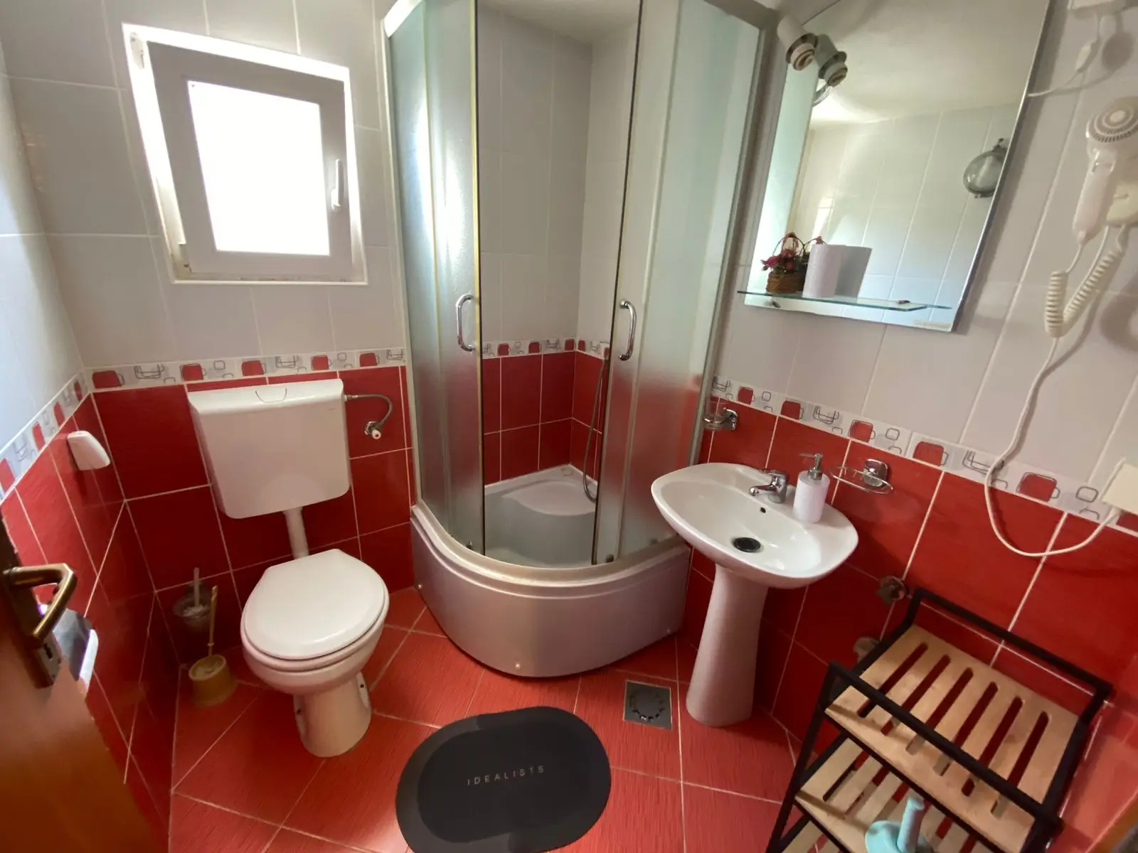 Hotel-na-obali-mora-u-DJurasevicima-Tivat-6 Hotel 400 m² – Đuraševići, Tivat — fotografija 7