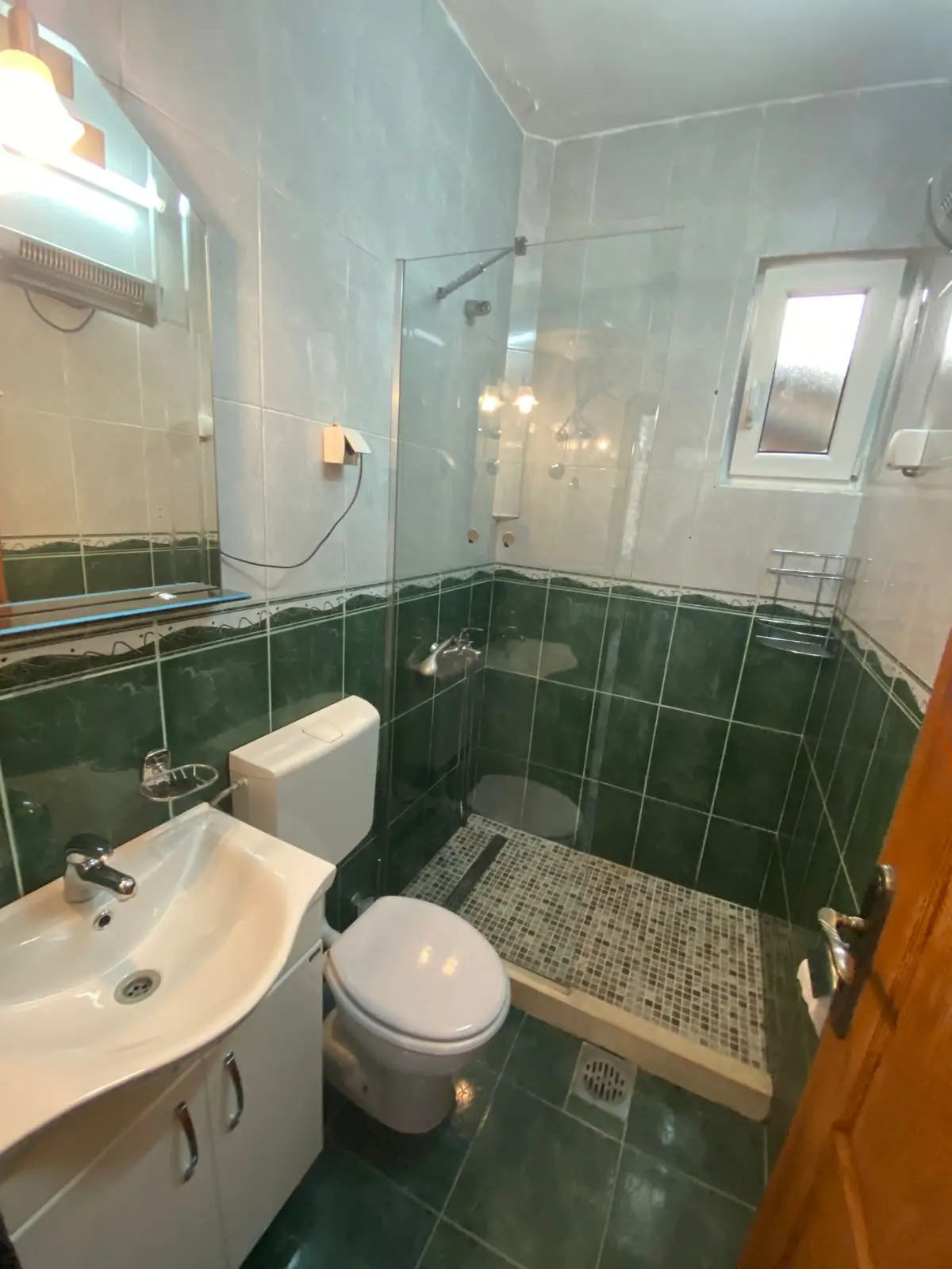 Hotel-na-obali-mora-u-DJurasevicima-Tivat-9 Hotel 400 m² – Đuraševići, Tivat — fotografija 10