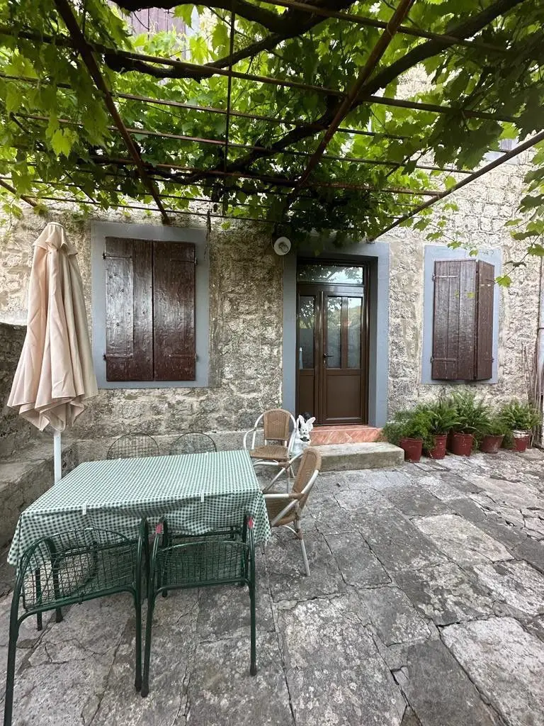 Kamena-kuca-sa-maslinjakom-u-naselju-Podi-Herceg-Novi-8 Kuća 149 m² – Podi, Herceg Novi — fotografija 9