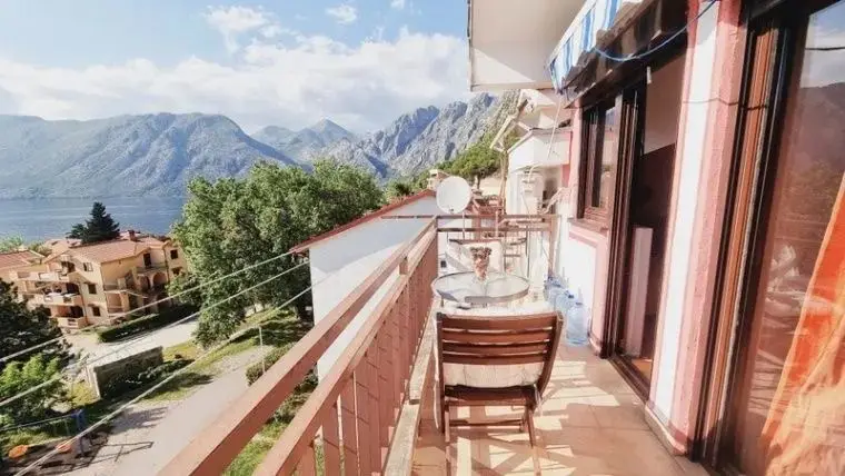 Jednosoban stan 49 m² – Dobrota, Kotor — fotografija 8