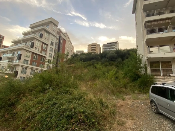 Urbanizovan plac u Bečićima
