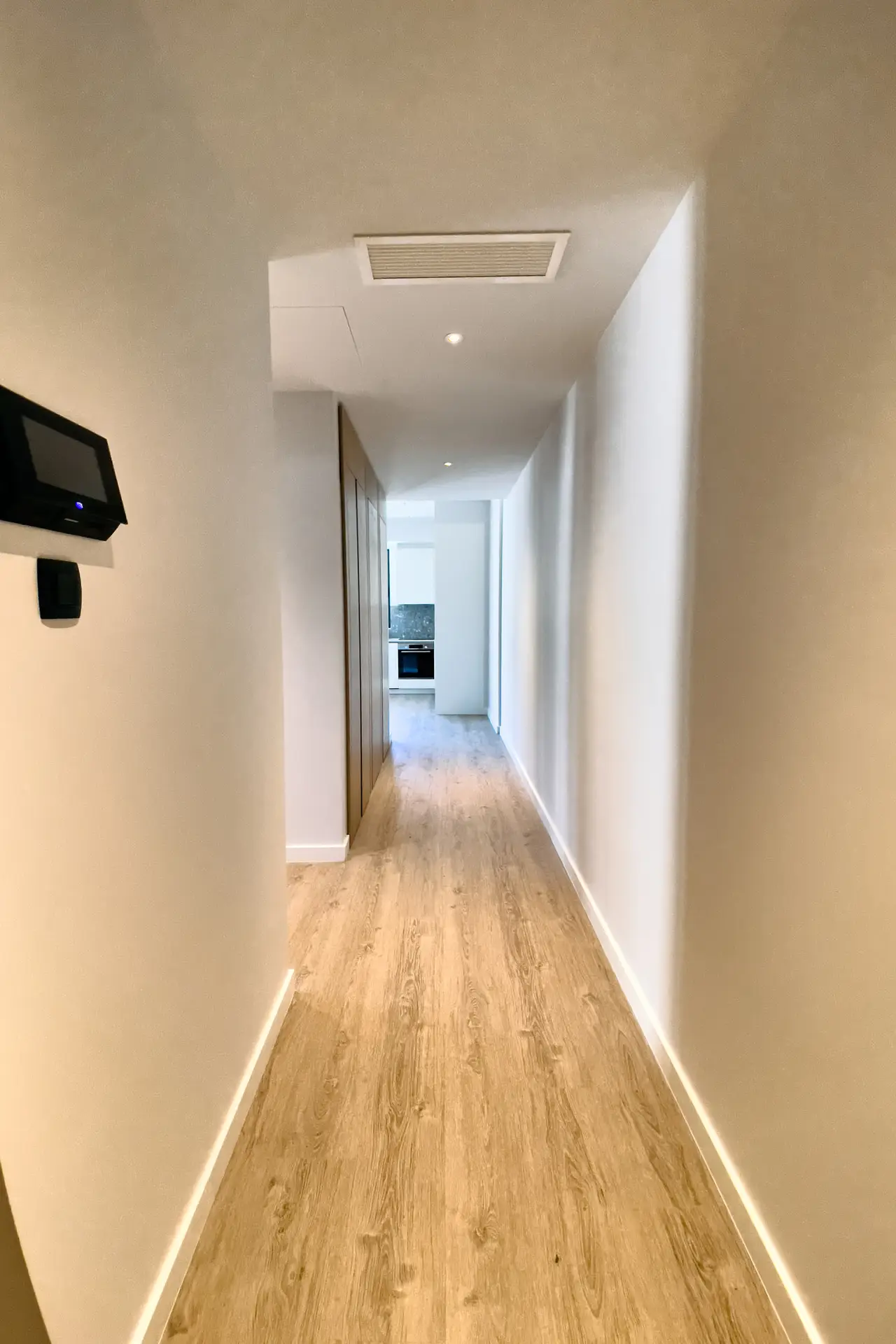 Dvosoban-stan-u-kompleksu-Boka-Place-Tivat-1 Dvosoban stan 102 m² – Tivat — fotografija 2