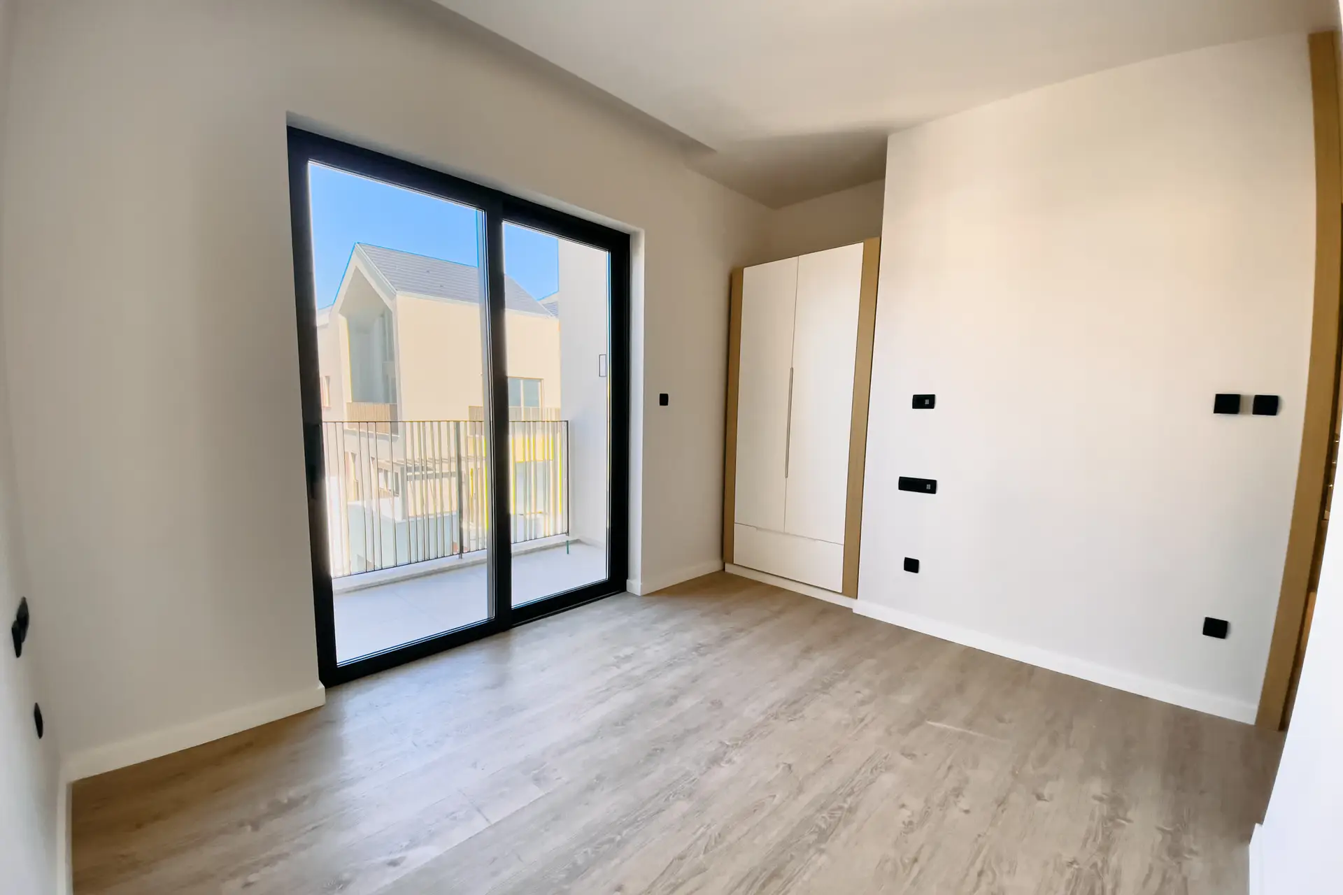 Dvosoban-stan-u-kompleksu-Boka-Place-Tivat-2 Dvosoban stan 102 m² – Tivat — fotografija 3