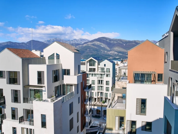 Dvosoban stan 102 m² – Tivat — fotografija 4