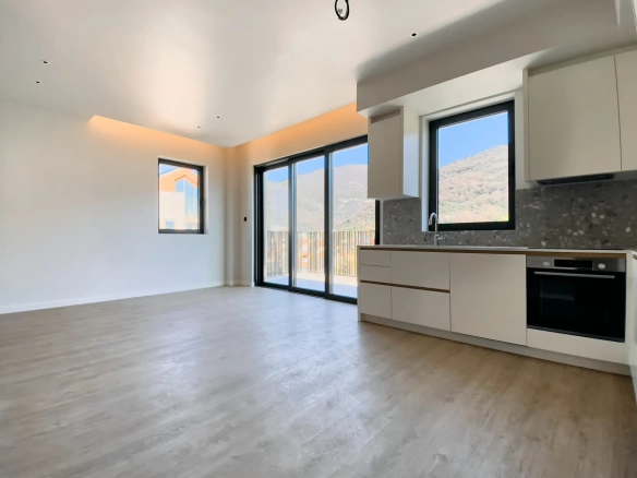 Dvosoban stan 102 m² – Tivat — fotografija 9