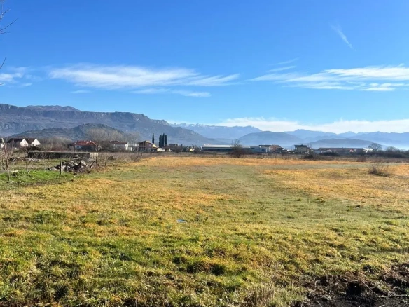 Urbanizovan plac u mjestu Podanje