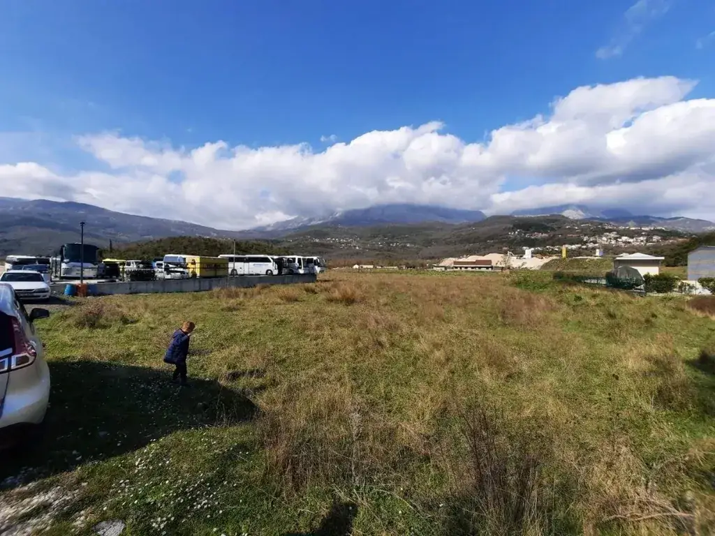 Gradjevinski-plac-u-servisnoj-zoni-Igalo-Herceg-Novi-1 Plac – Igalo, Herceg Novi — fotografija 2