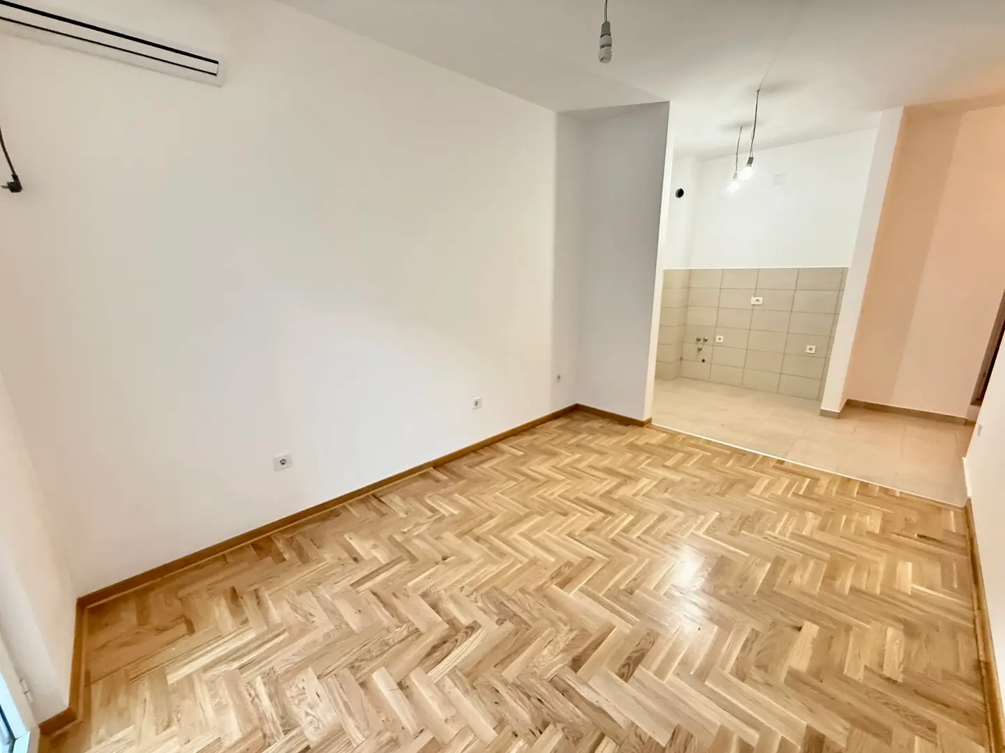 Jednosoban-stan-sa-terasom-u-Budvi-5 Jednosoban stan 39 m² – Budva — fotografija 6