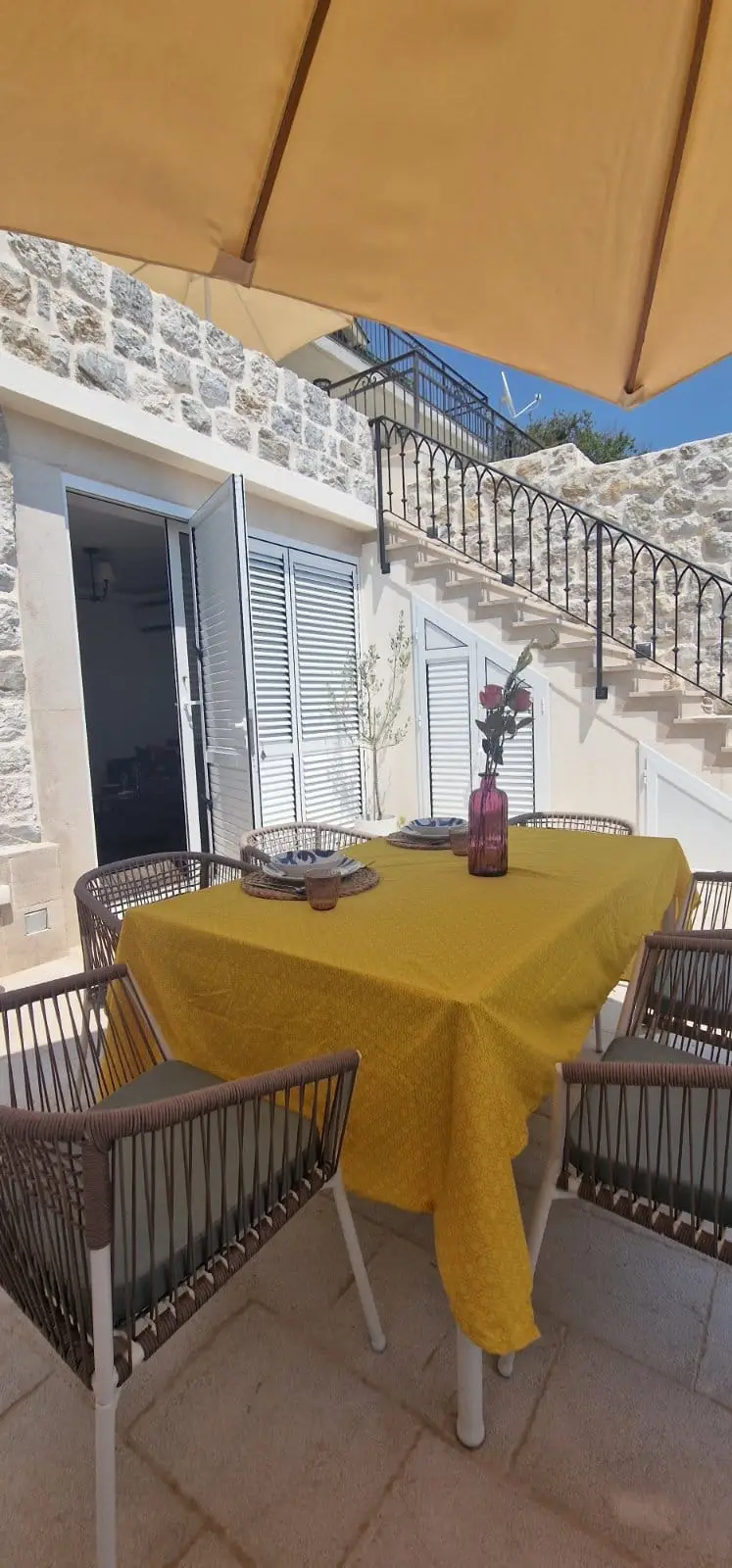 Renovirana-kamena-kuca-u-Vojnicima-iznad-Przna-Budva-8 Izdavanje: Kuća 80 m² – Kuljače, Budva — fotografija 9