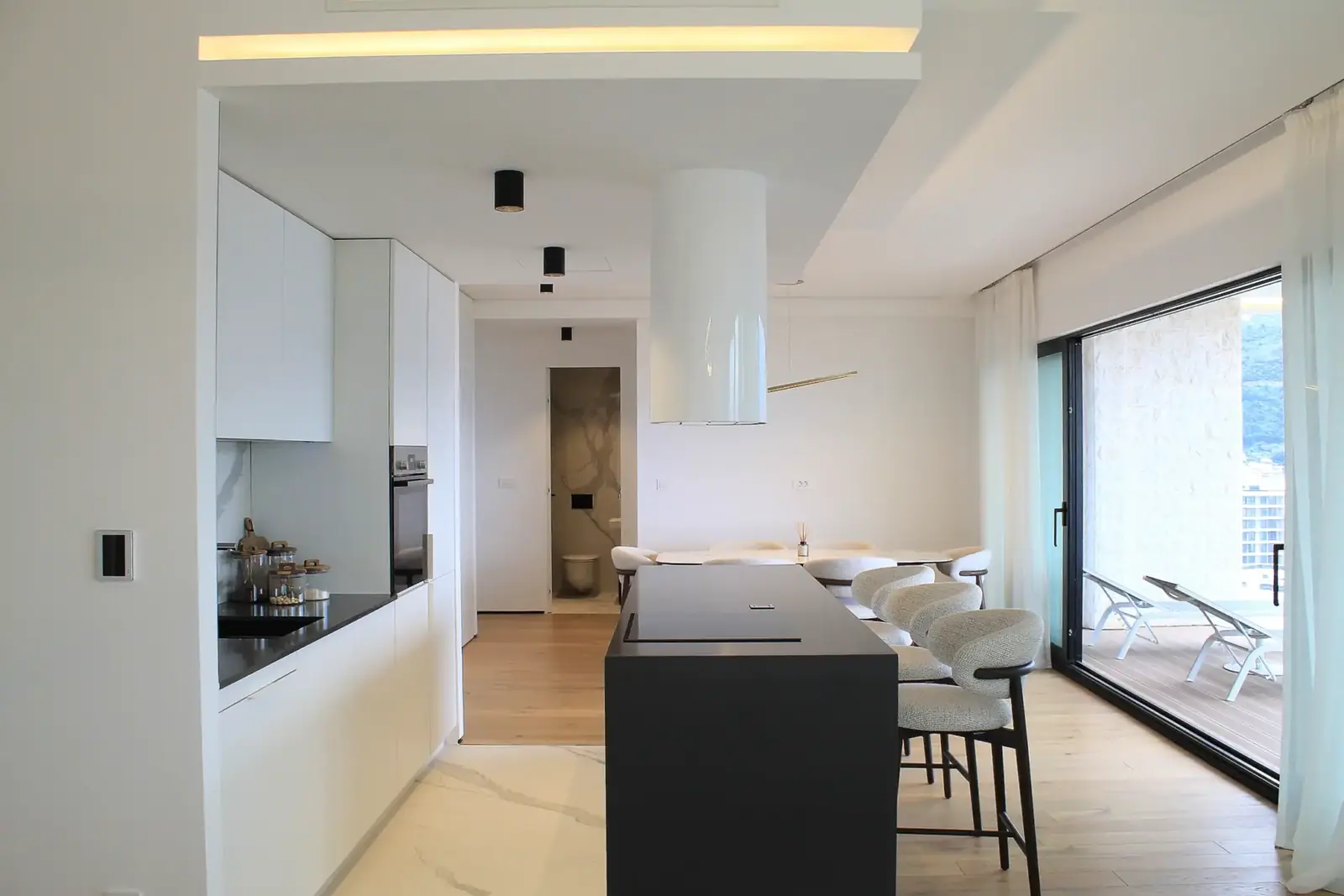Trosoban-stan-sa-pogledom-na-more-Komosevina-Budva-7 Trosoban stan 125 m² – Komoševina, Budva — fotografija 8