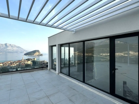 Trosoban stan 125 m² – Budva — fotografija 2