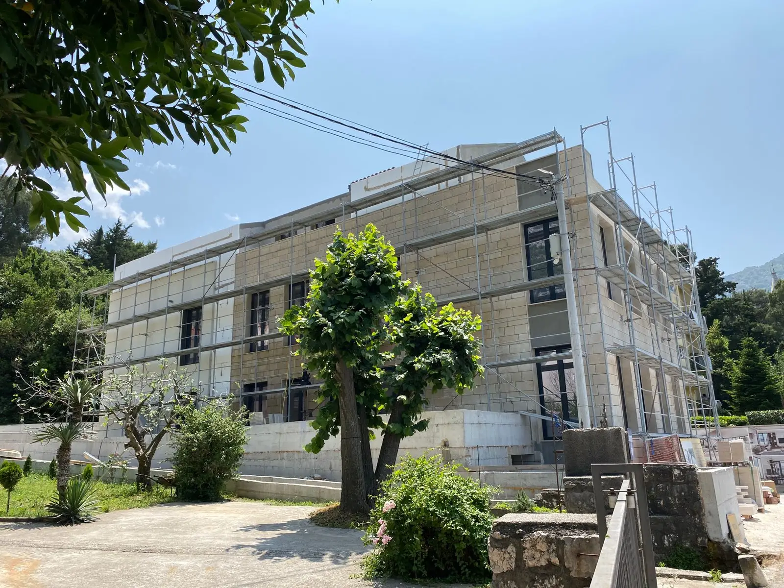 Dvosoban-stan-na-obali-mora-u-Dobroti-Kotor-4 Dvosoban stan 103 m² – Dobrota, Kotor — fotografija 5