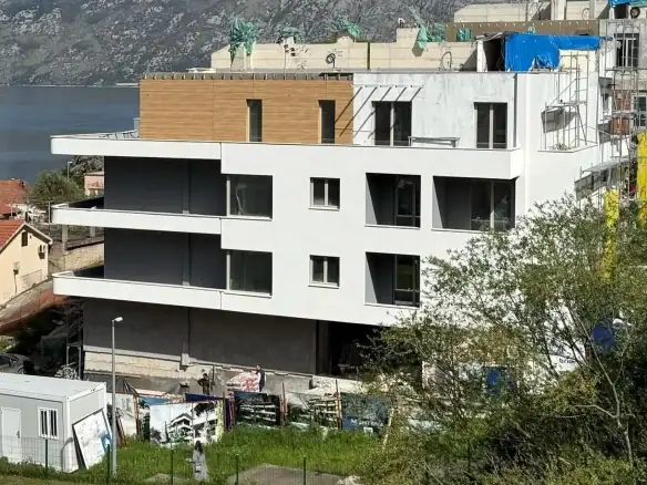 Dvosoban stan 51 m² – Dobrota, Kotor — fotografija 3