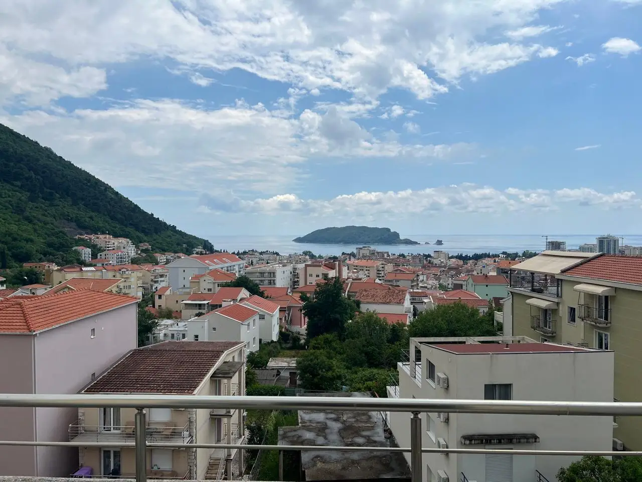 Jednosoban stan sa pogledom na more