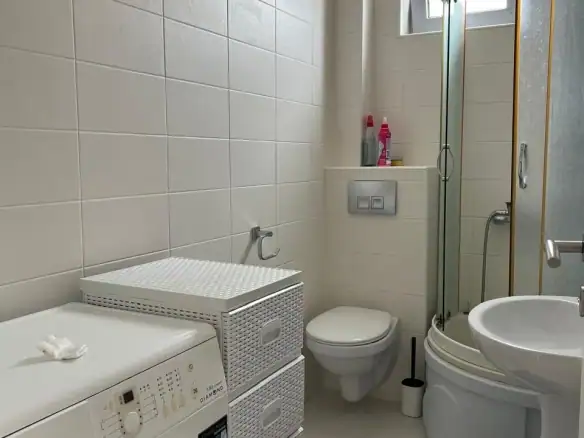 Izdavanje: Jednosoban stan 43 m² – Lazi, Budva — fotografija 5