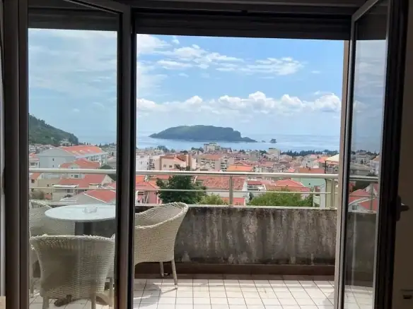 Izdavanje: Jednosoban stan 43 m² – Lazi, Budva — fotografija 8