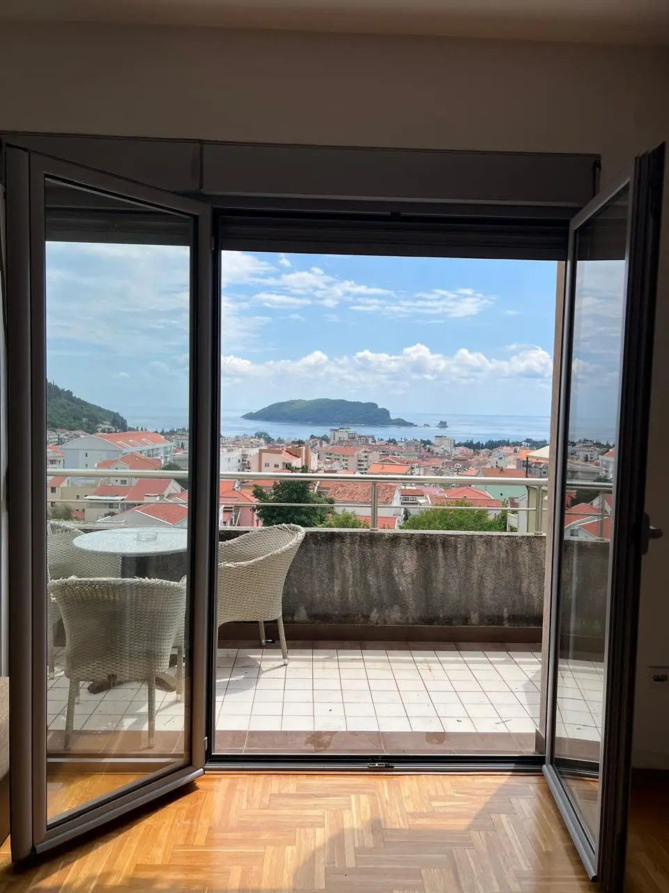 Izdavanje: Jednosoban stan 43 m² – Lazi, Budva — fotografija 8