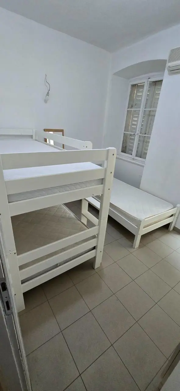 Trosoban-stan-u-Starom-gradu-Kotor-3 Trosoban stan 72 m² – Kotor — fotografija 4