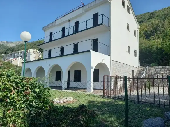 Kuća 480 m² – Petrovac, Budva — fotografija 6