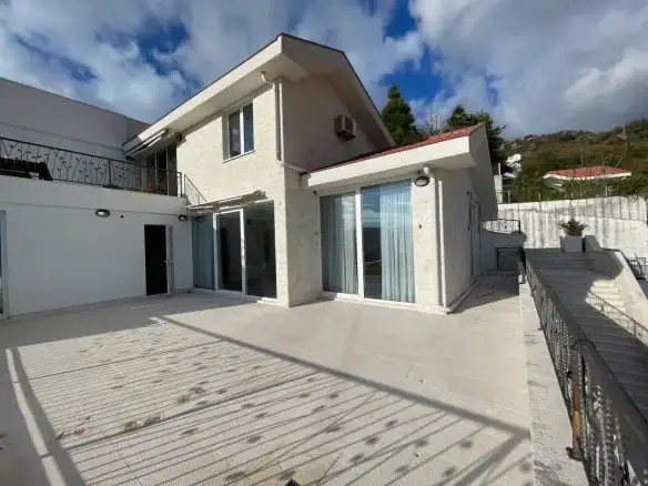 Trosoban stan 114 m² – Topla, Herceg Novi — fotografija 2
