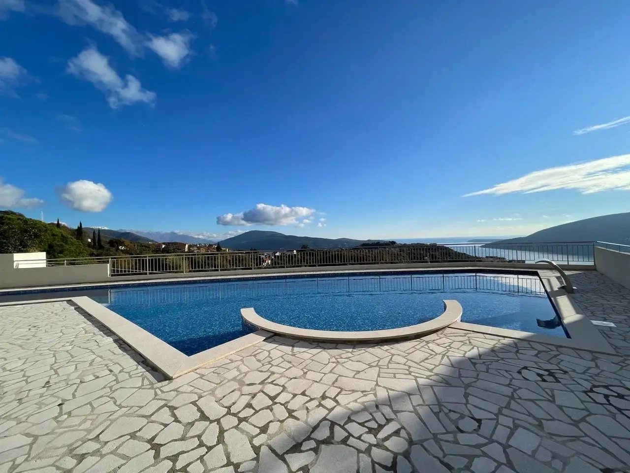 Dvosoban stan 109 m² – Topla, Herceg Novi — fotografija 9
