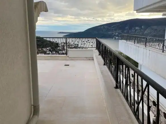 Dvosoban stan 101 m² – Topla, Herceg Novi — fotografija 3