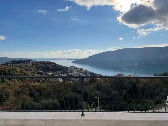 Dvosoban stan 101 m² – Topla, Herceg Novi — fotografija 8