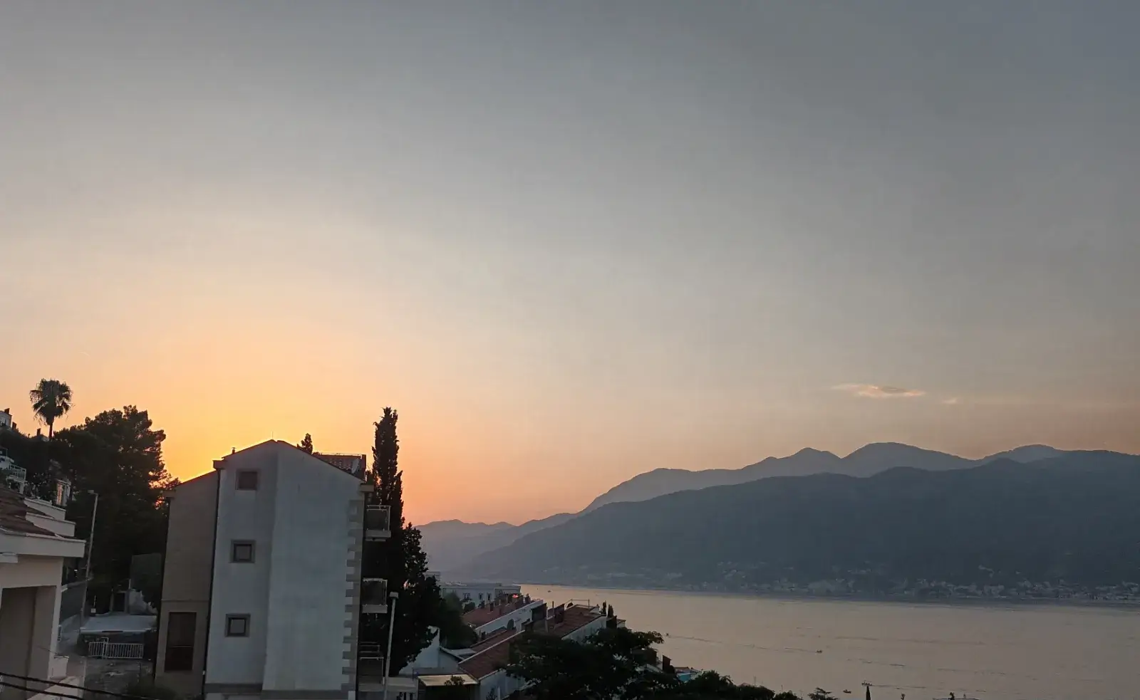 Kuca-sa-pogledom-na-zaliv-Krasici-Tivat-9 Kuća 105 m² – Krašići, Tivat — fotografija 10