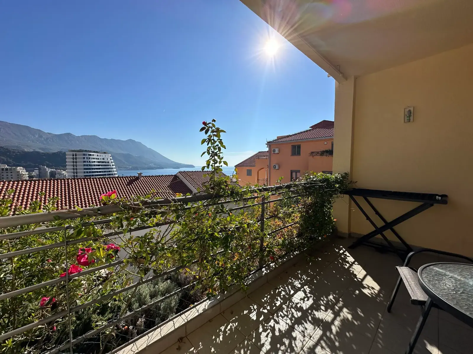 Garsonjera-u-kompleksu-s-bazenom-Becici-Budva-4 Garsonjera – Bečići, Budva — fotografija 5