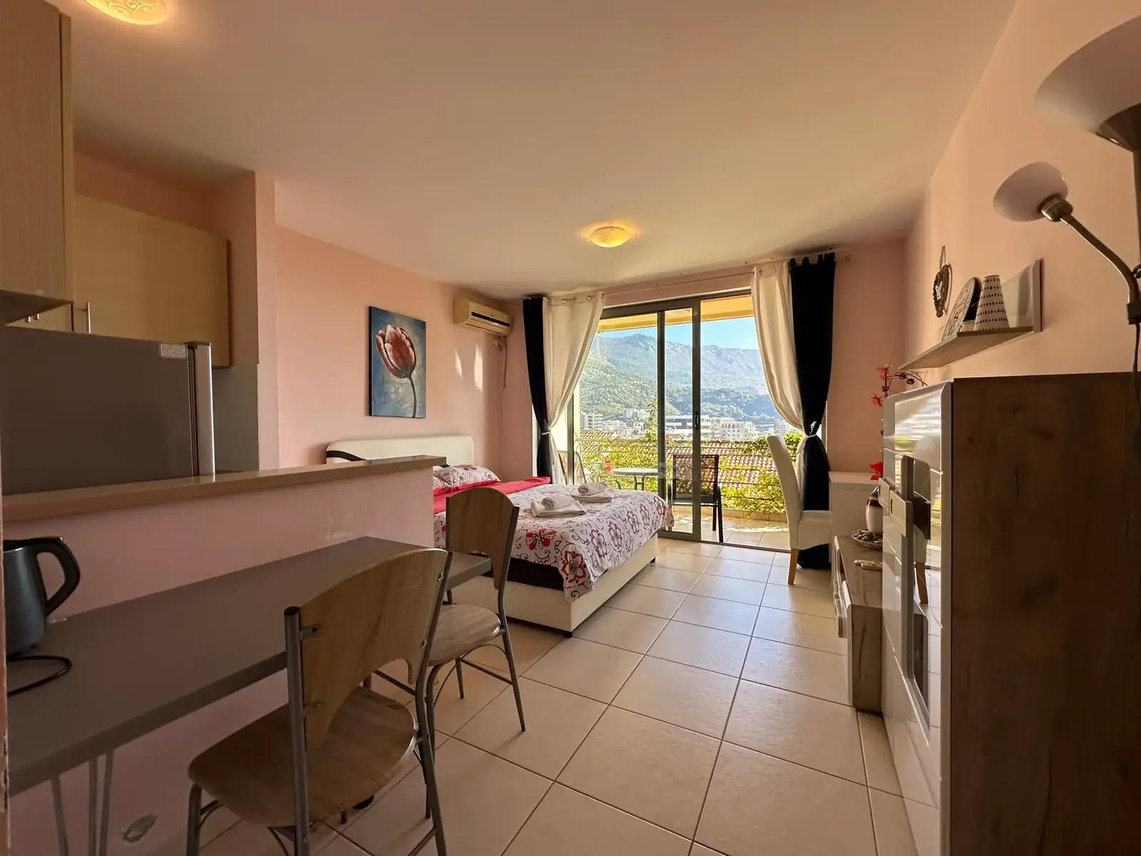 Garsonjera-u-kompleksu-s-bazenom-Becici-Budva-8 Garsonjera – Bečići, Budva — fotografija 9