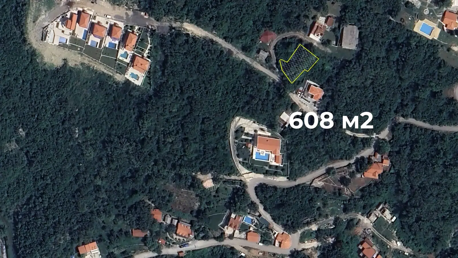 Urbanizovan plac sa pogledom na more u Kuljačama