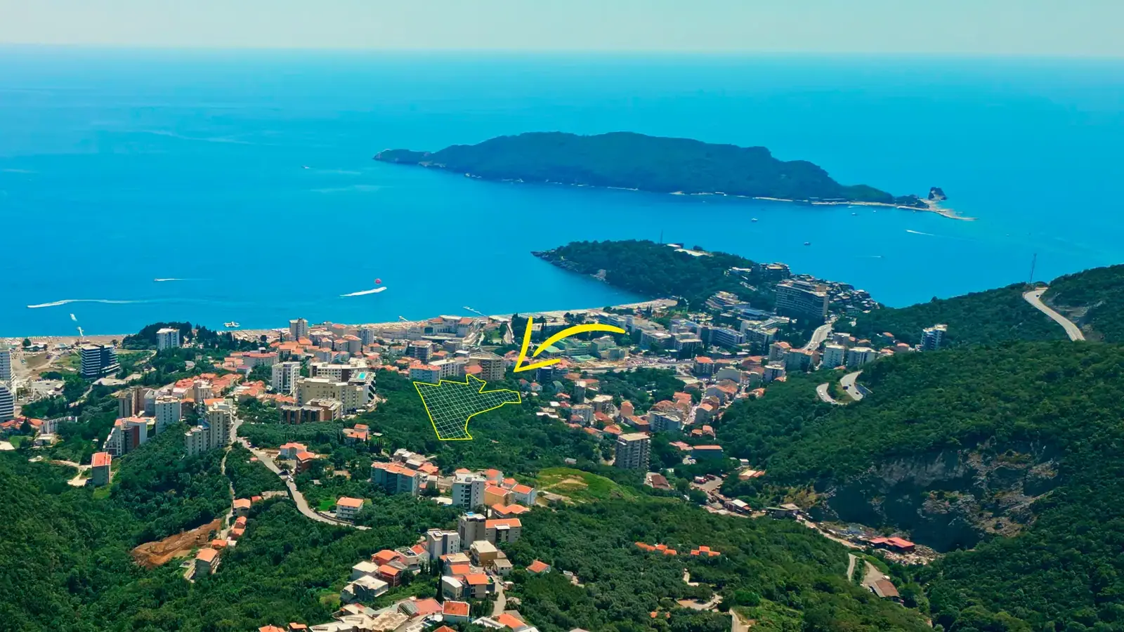Urbanizovan-plac-sa-pogledom-na-more-u-Becicima-Budva-3 Plac – Bečići, Budva — fotografija 4