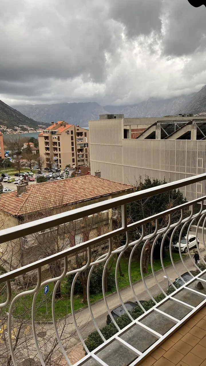 Dvosoban-stan-u-naselju-Skaljari-Kotor-7 Dvosoban stan – Škaljari, Kotor — fotografija 8