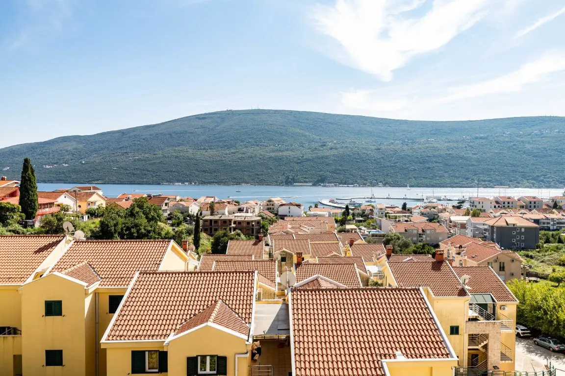 Dvosoban-stan-sa-pogledom-na-more-DJenovici-Herceg-Novi-3 Dvosoban stan 69 m² – Đenovići, Herceg Novi — fotografija 4