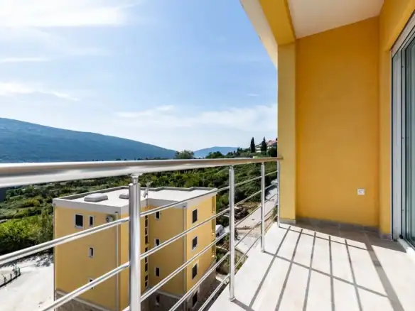 Dvosoban stan 69 m² – Đenovići, Herceg Novi — fotografija 6