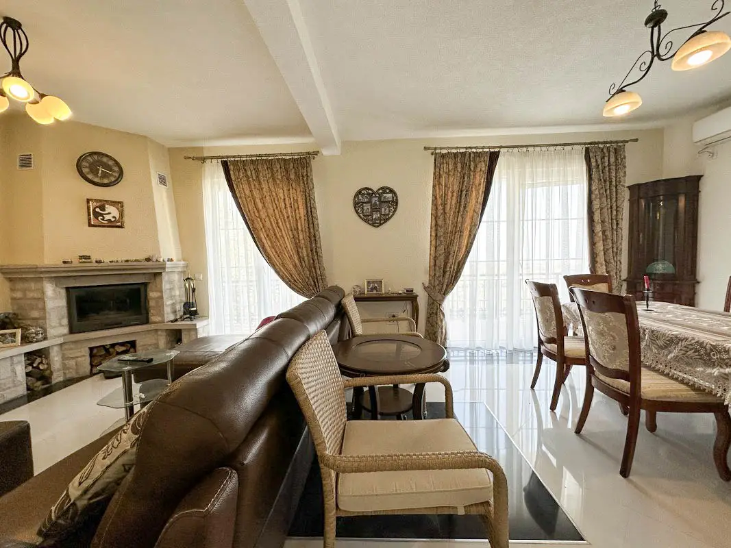 Kuca-u-maslinjaku-na-lokaciji-Mirovica-Bar-3 Kuća 220 m² – Bar — fotografija 4