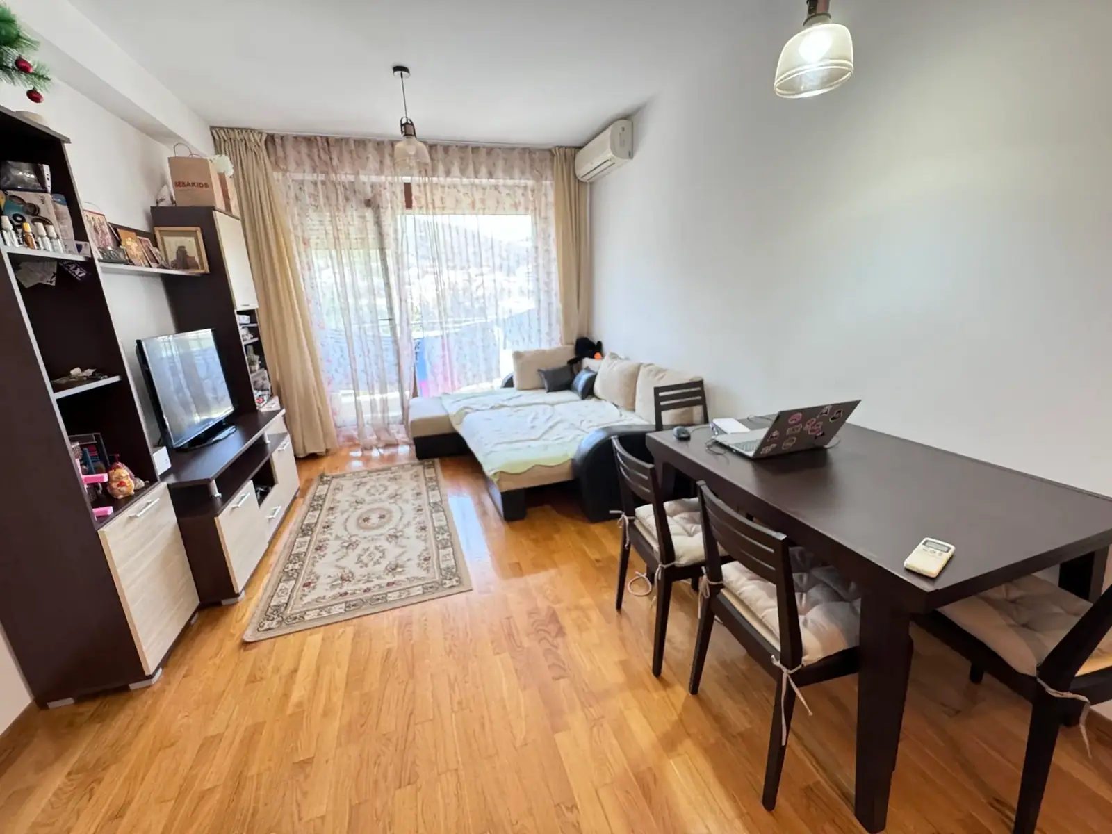 Dvosoban-stan-sa-terasom-u-Budvi-1 Dvosoban stan 54 m² – Budva — fotografija 2