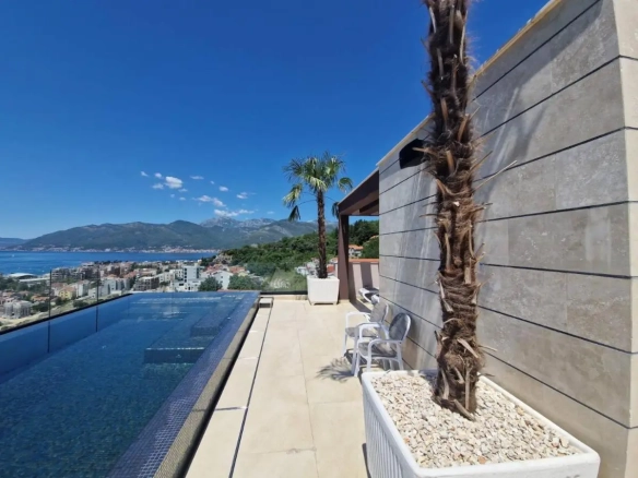 Dvosoban stan 55 m² – Tivat — fotografija 10