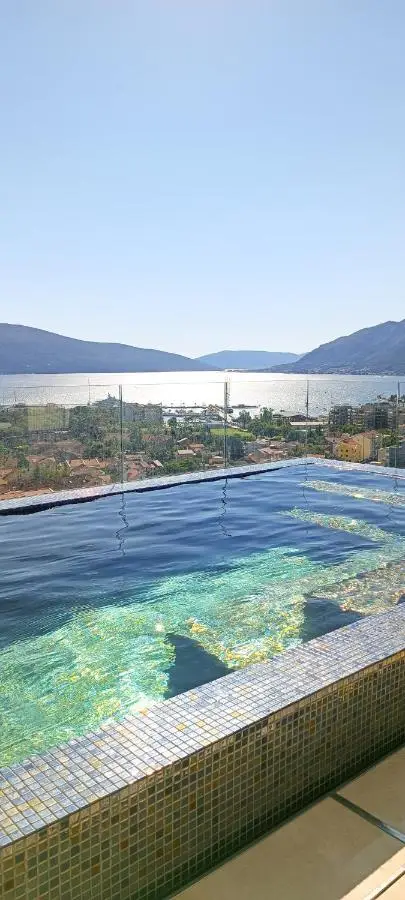 Jednosoban stan 45 m² – Tivat — fotografija 7