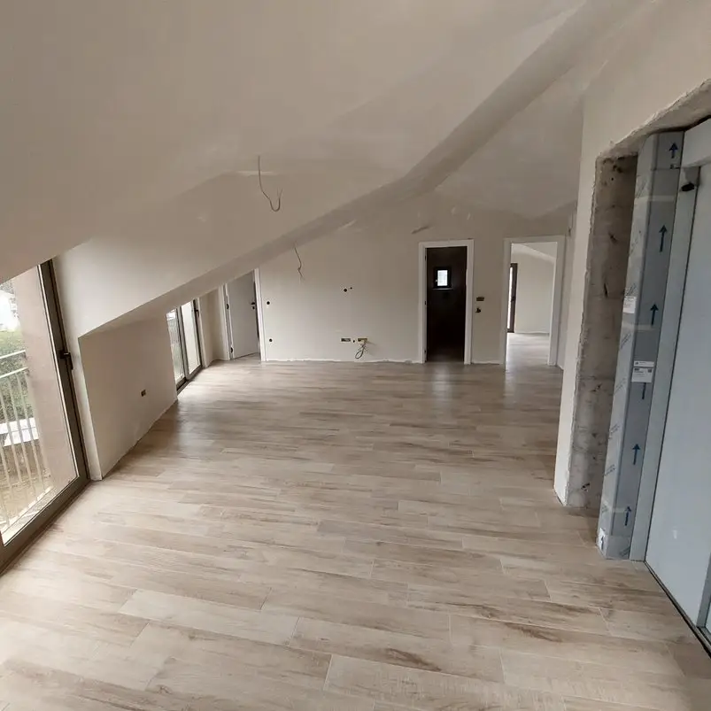 Dvosoban-penthaus-u-Tivtu-1 Dvosoban stan 65 m² – Kavač, Tivat — fotografija 2