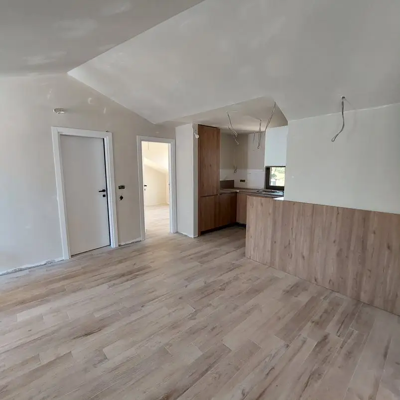 Dvosoban-penthaus-u-Tivtu-5 Dvosoban stan 65 m² – Kavač, Tivat — fotografija 6
