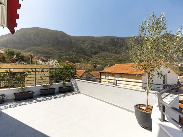 Kuća 125 m² – Škaljari, Kotor — fotografija 4
