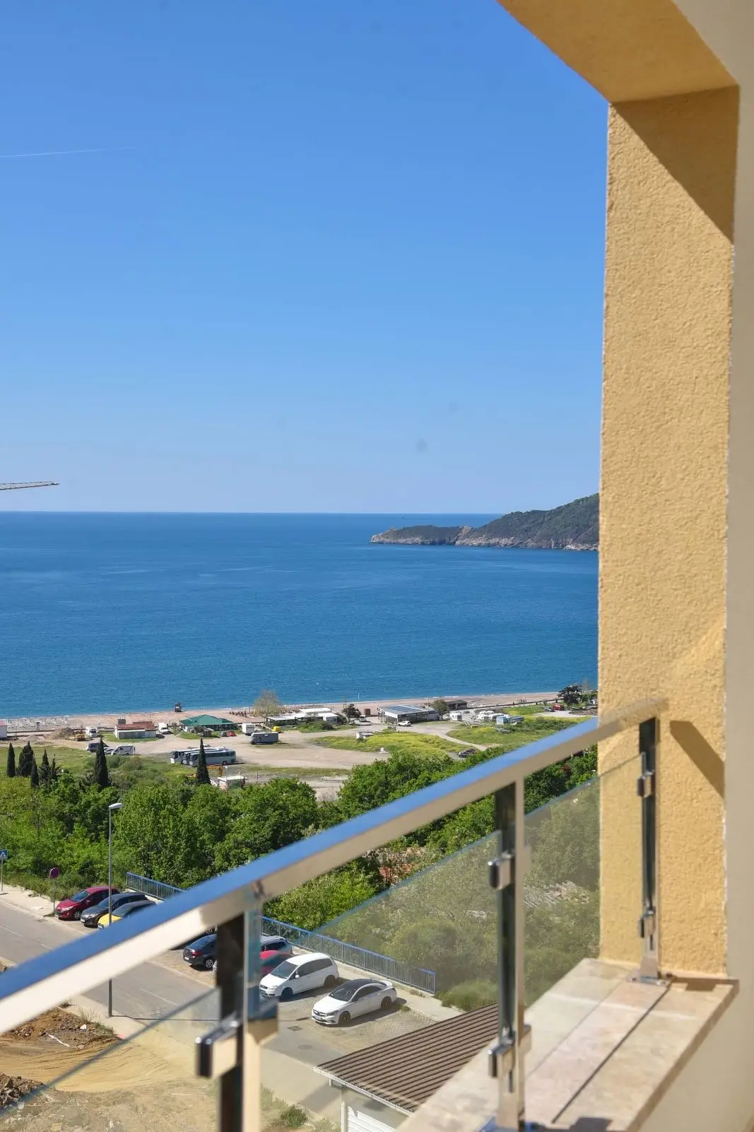 Jednosoban-stan-sa-pogledom-na-more-u-Becicima-Budva-9 Jednosoban stan 43 m² – Bečići, Budva — fotografija 10