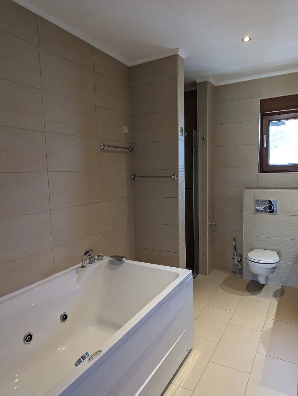 Dvosoban-penthouse-sa-terasom-i-garazom-u-Budvi-1 Dvosoban stan 140 m² – Budva — fotografija 2