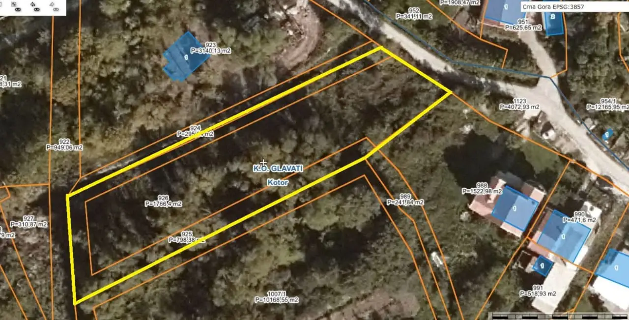 Urbanizovan-plac-u-Lastvi-Grbaljskoj-Kotor Urbanizovan plac u Lastvi Grbaljskoj