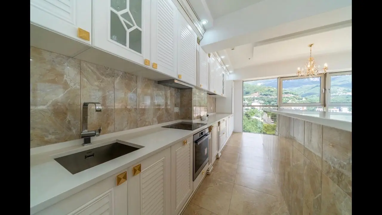 Izdavanje: Trosoban stan 150 m² – Bečići, Budva — fotografija 6