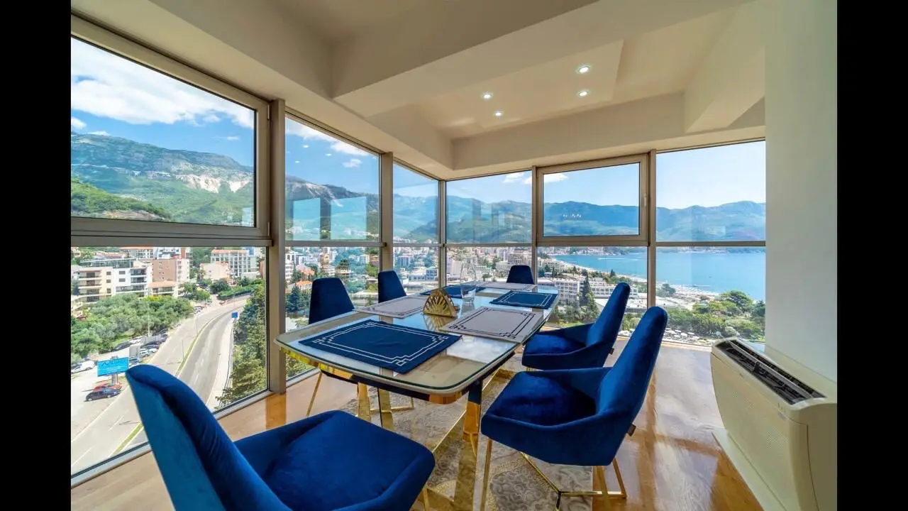 Izdavanje: Trosoban stan 150 m² – Bečići, Budva — fotografija 8